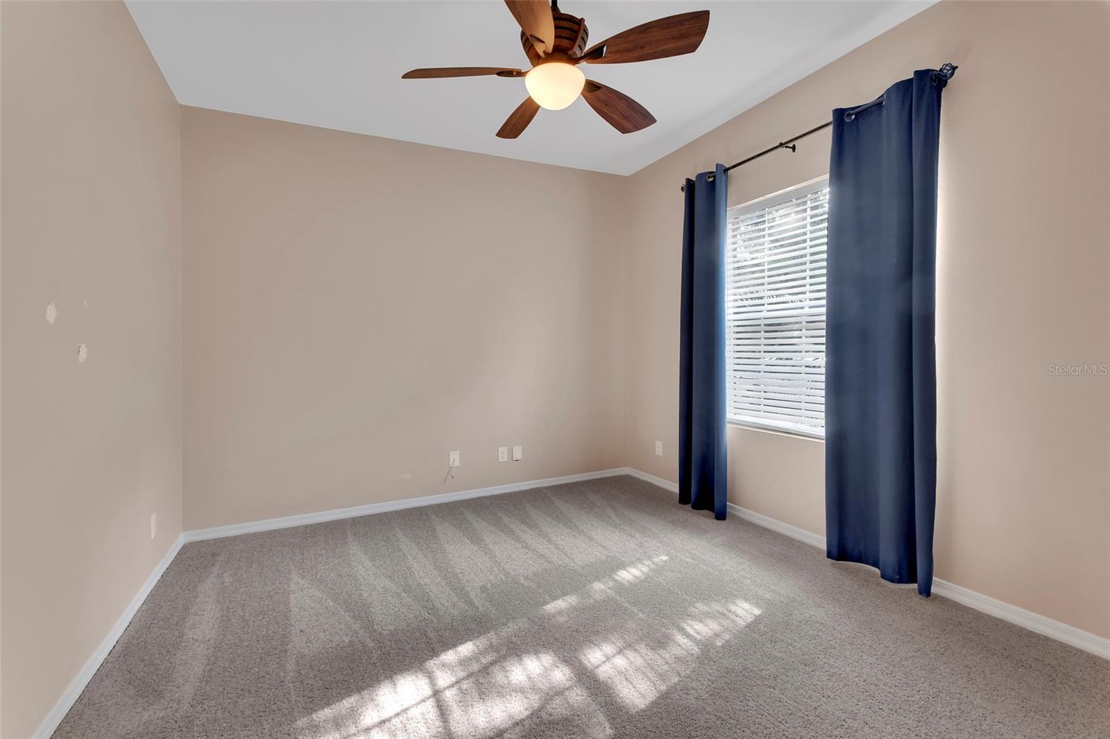 Image 15 of 60 For 1589 Blue Grass Boulevard