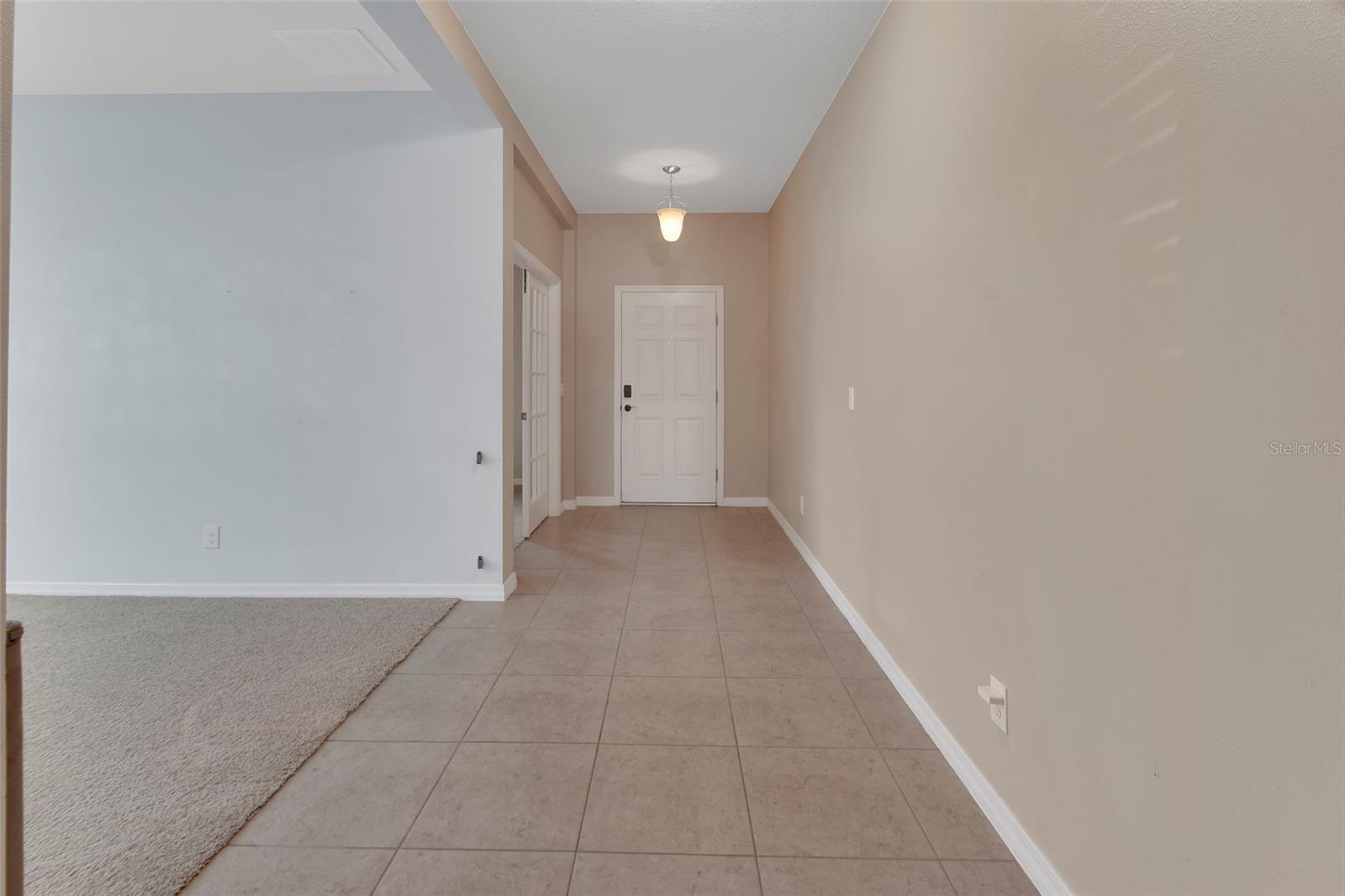 Image 17 of 60 For 1589 Blue Grass Boulevard