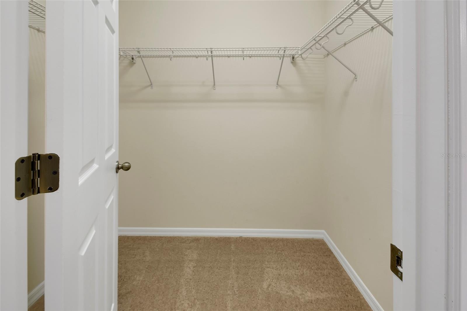 Image 27 of 60 For 1589 Blue Grass Boulevard