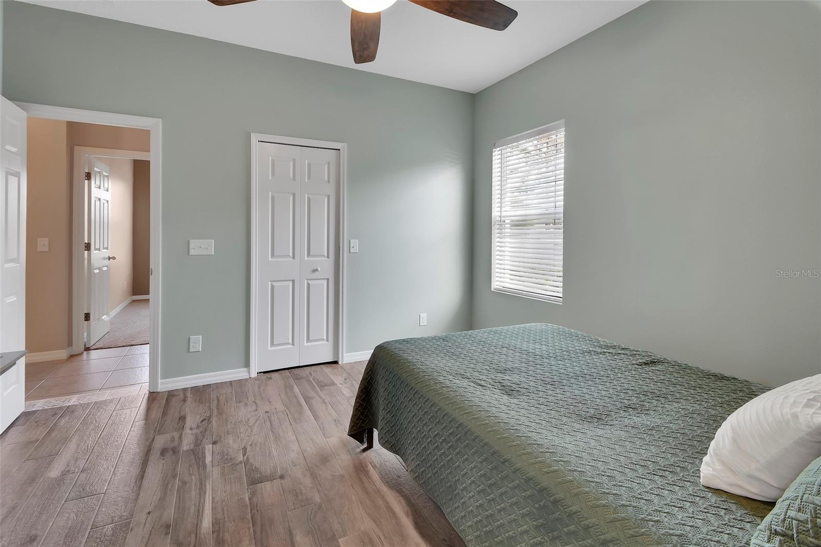 Image 33 of 60 For 1589 Blue Grass Boulevard