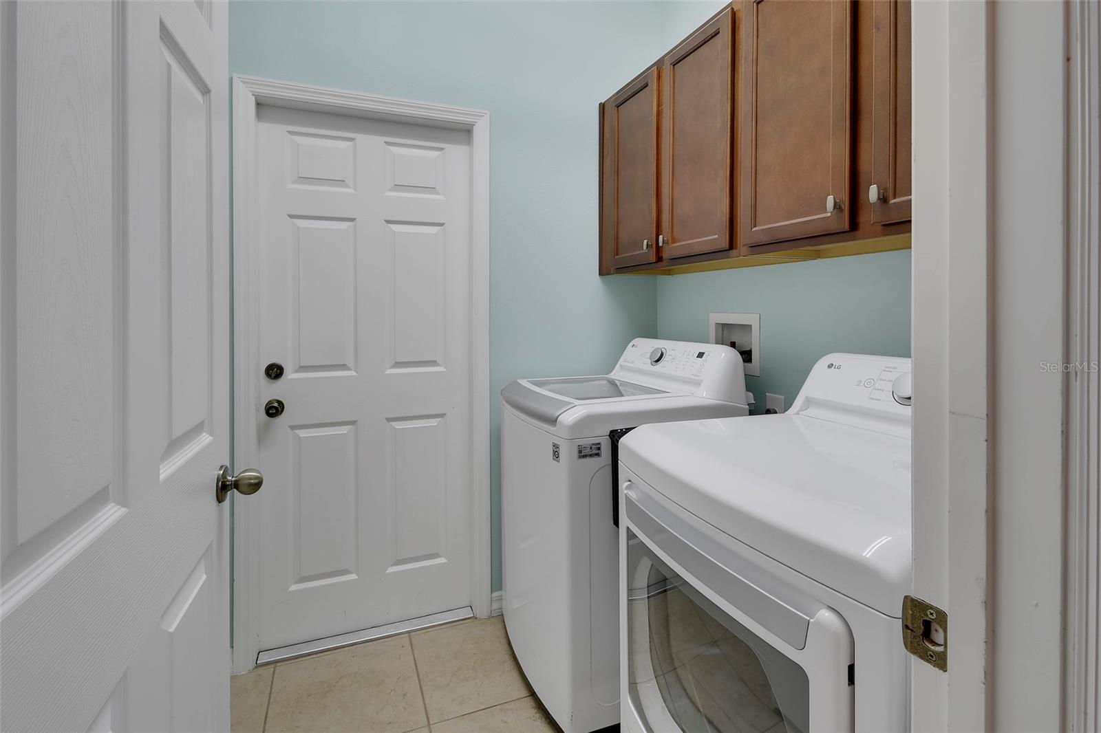 Image 38 of 60 For 1589 Blue Grass Boulevard