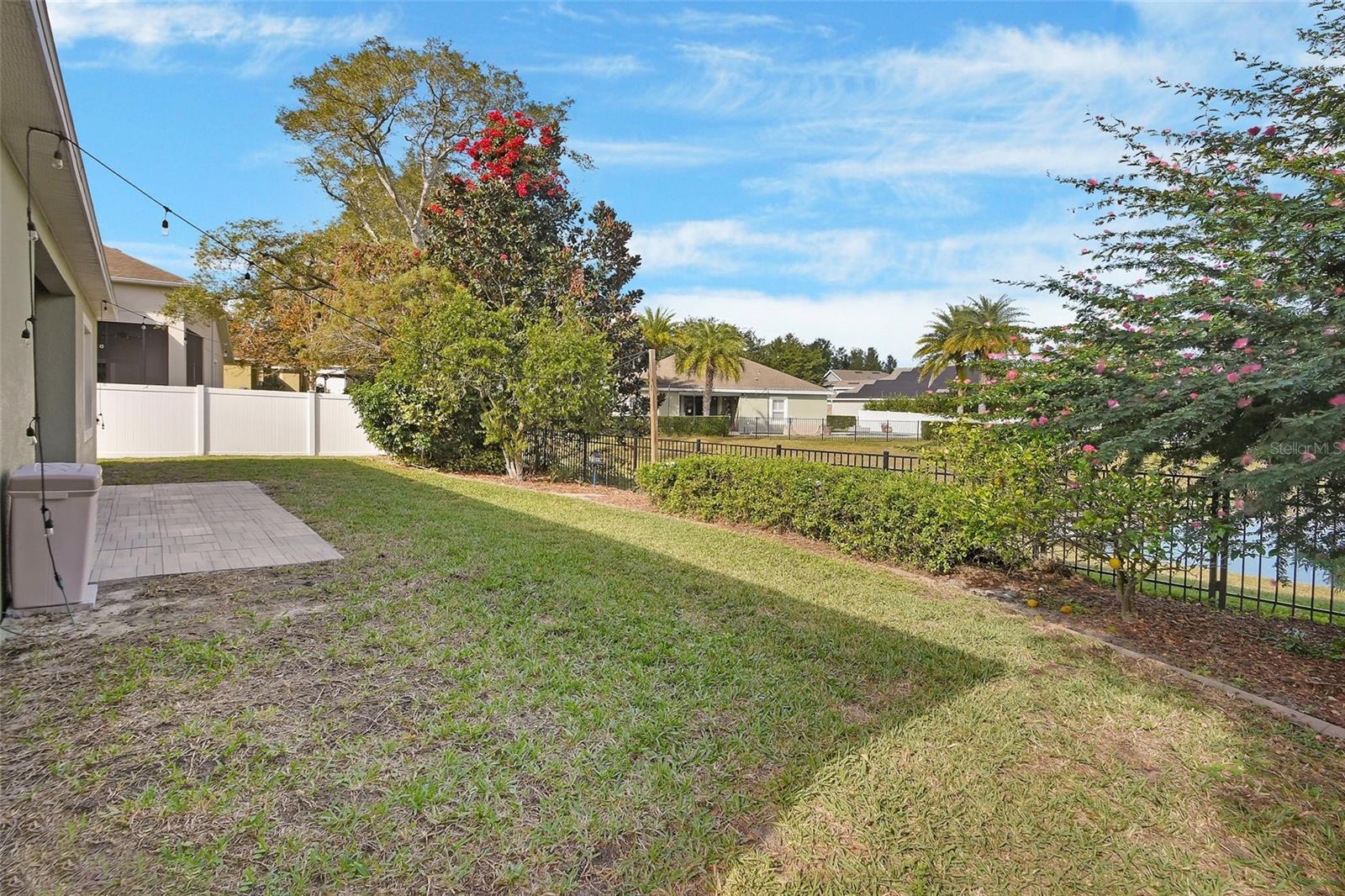 Image 44 of 60 For 1589 Blue Grass Boulevard