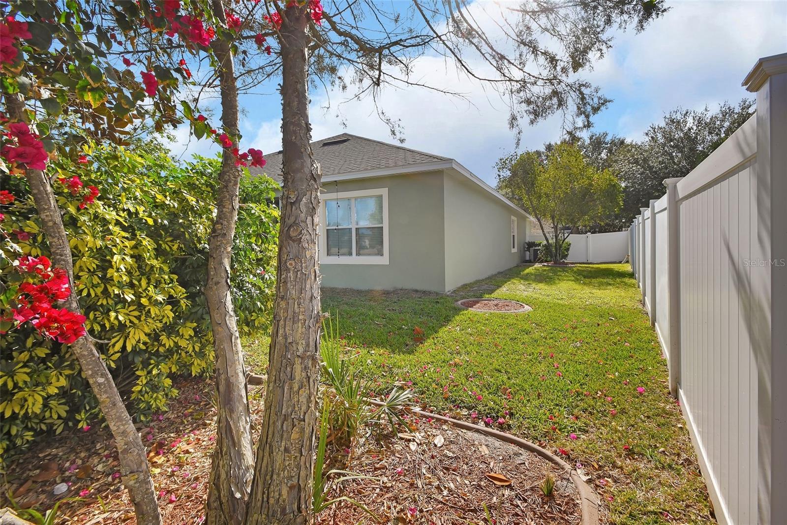 Image 48 of 60 For 1589 Blue Grass Boulevard