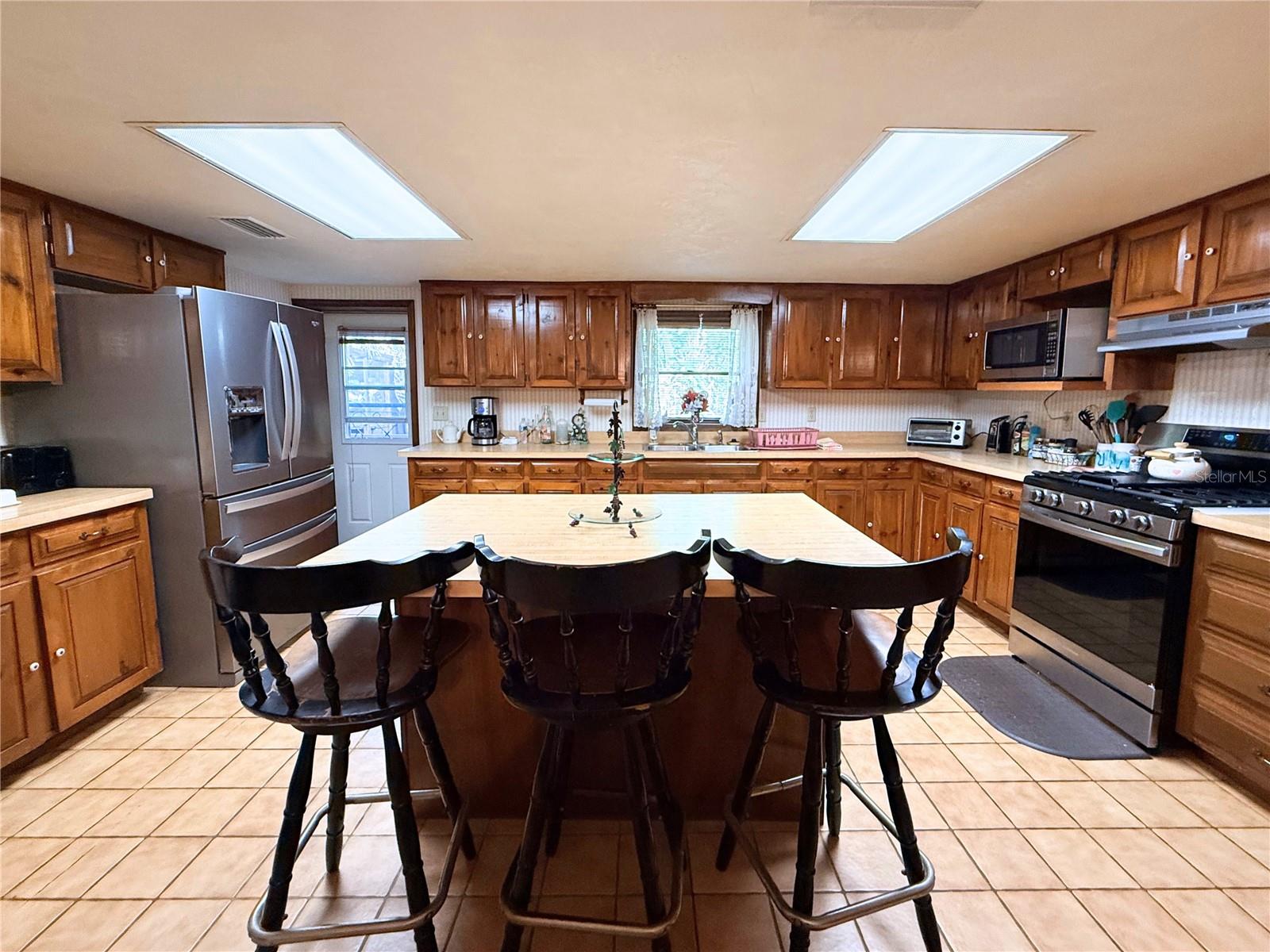 Image 16 of 43 For 1627 Decatur Avenue