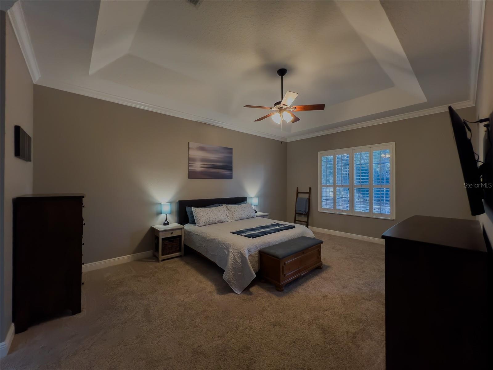 Image 15 of 42 For 410 Thoroughbred Way