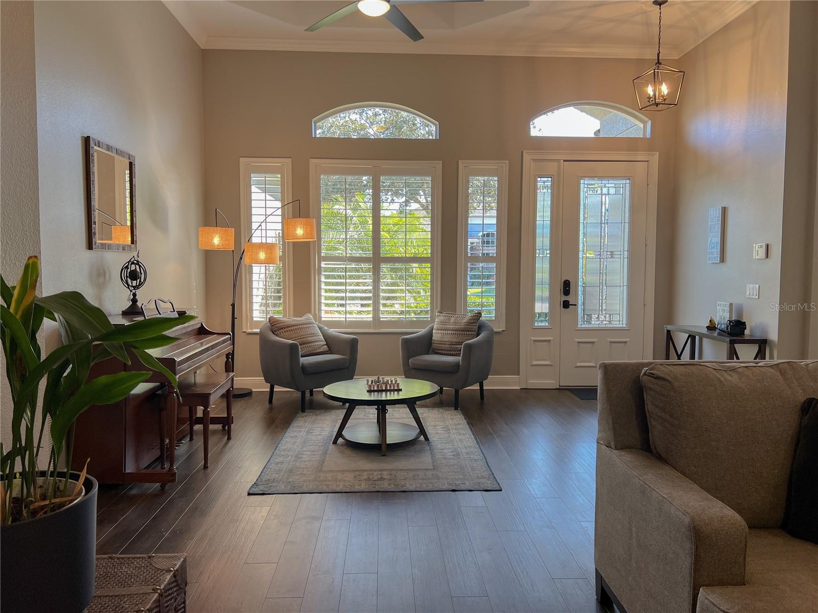 Image 3 of 42 For 410 Thoroughbred Way