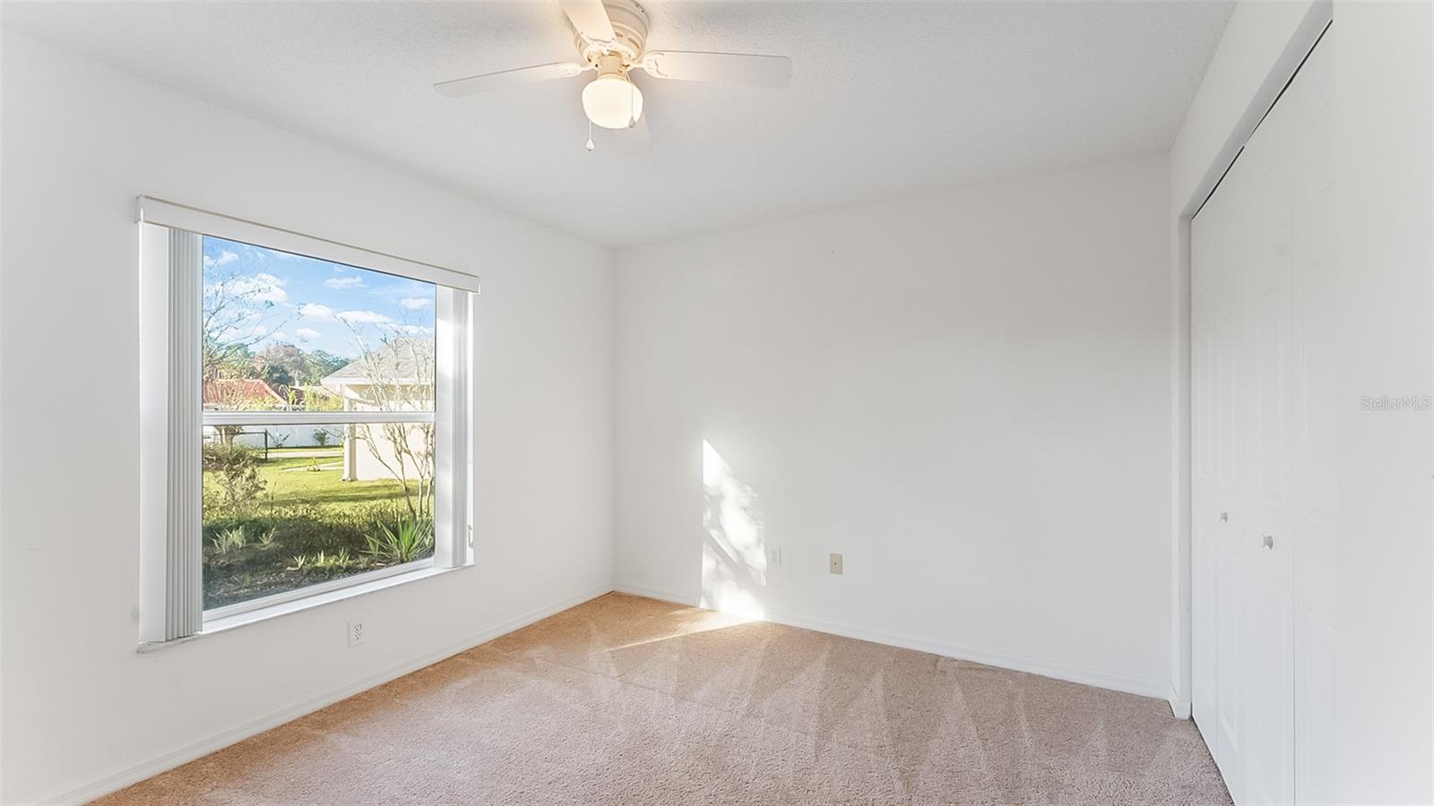 Image 13 of 24 For 8 White Hurst Lane