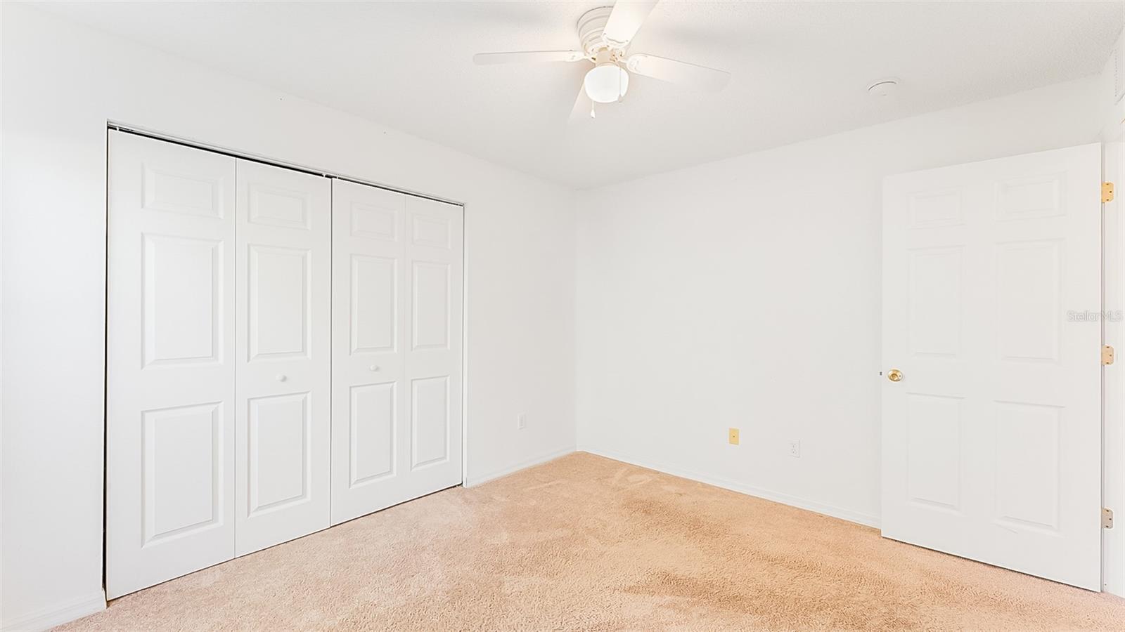 Image 17 of 24 For 8 White Hurst Lane