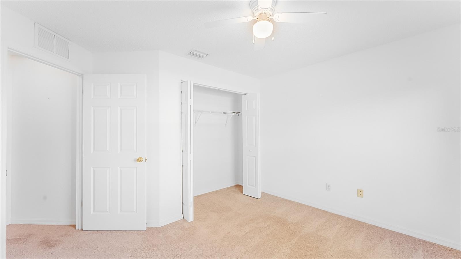 Image 19 of 24 For 8 White Hurst Lane