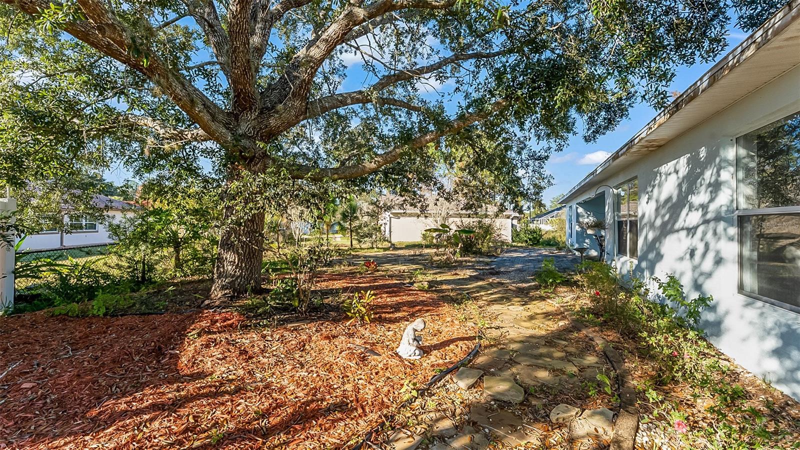 Image 24 of 24 For 8 White Hurst Lane