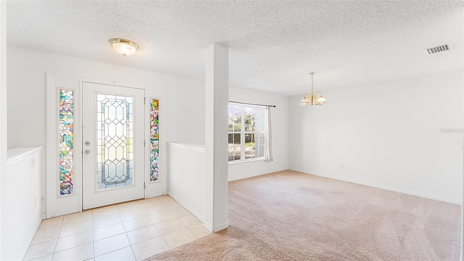 Image 4 of 24 For 8 White Hurst Lane