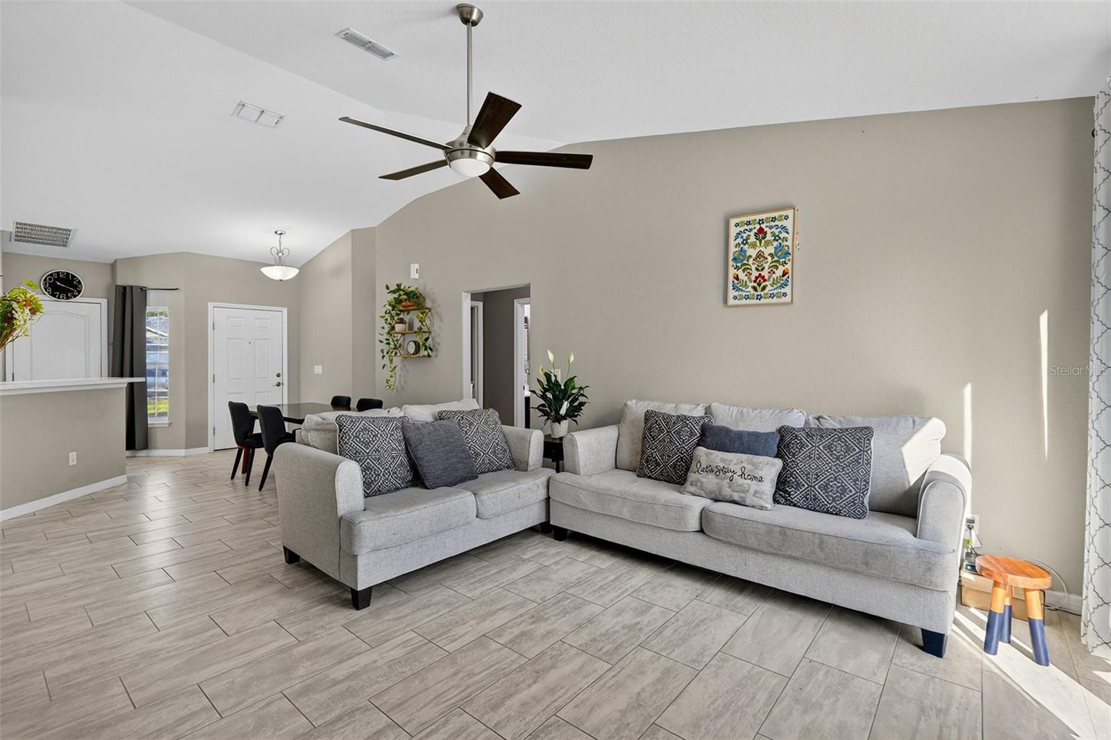 Image 11 of 46 For 5345 Oak Breeze Avenue