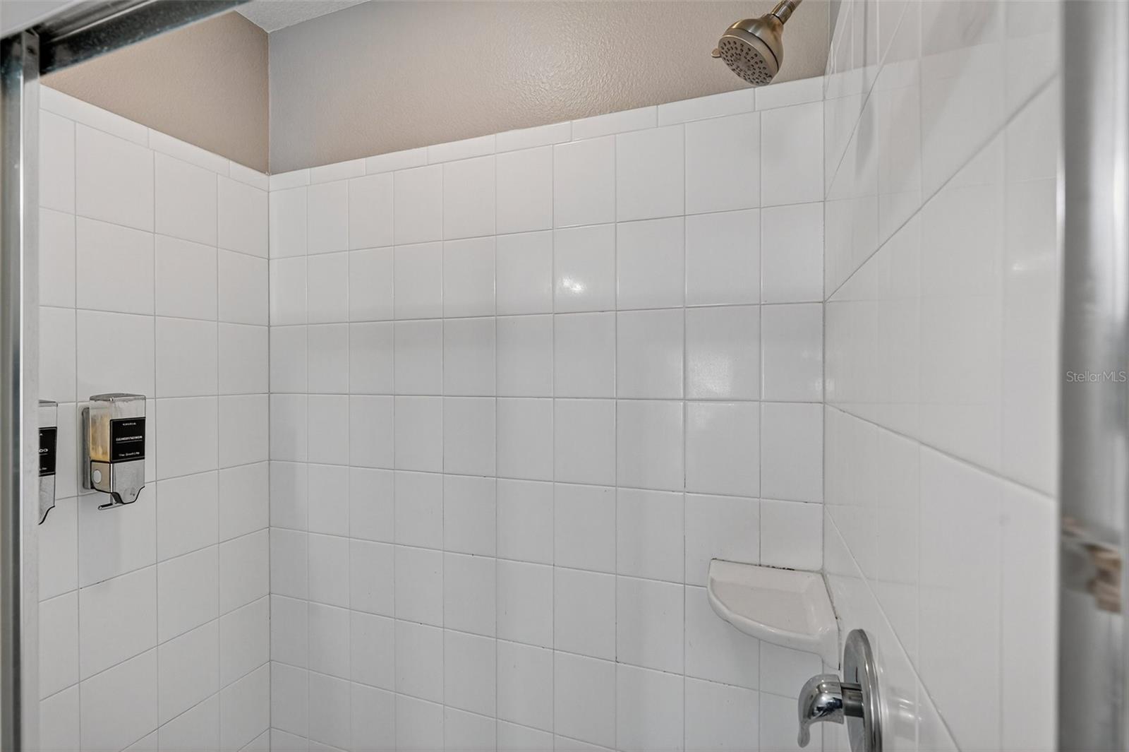 Image 25 of 46 For 5345 Oak Breeze Avenue