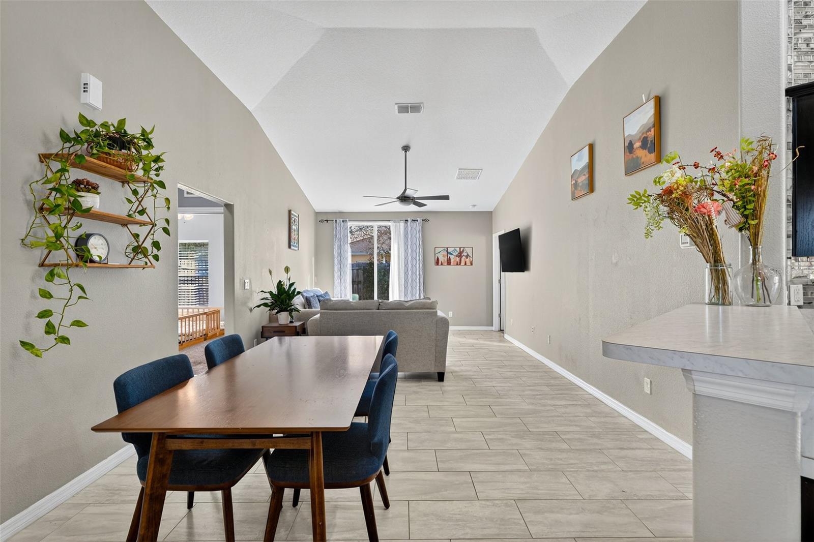 Image 3 of 46 For 5345 Oak Breeze Avenue