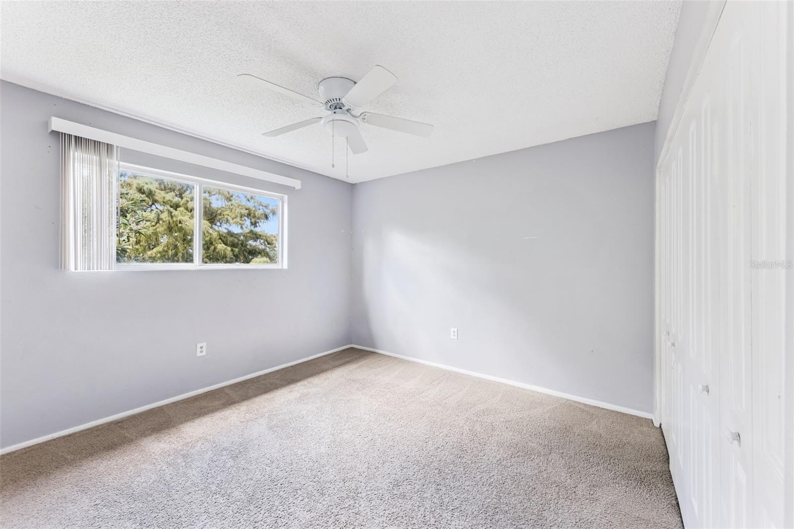 Image 14 of 30 For 914 Lake Destiny Road G