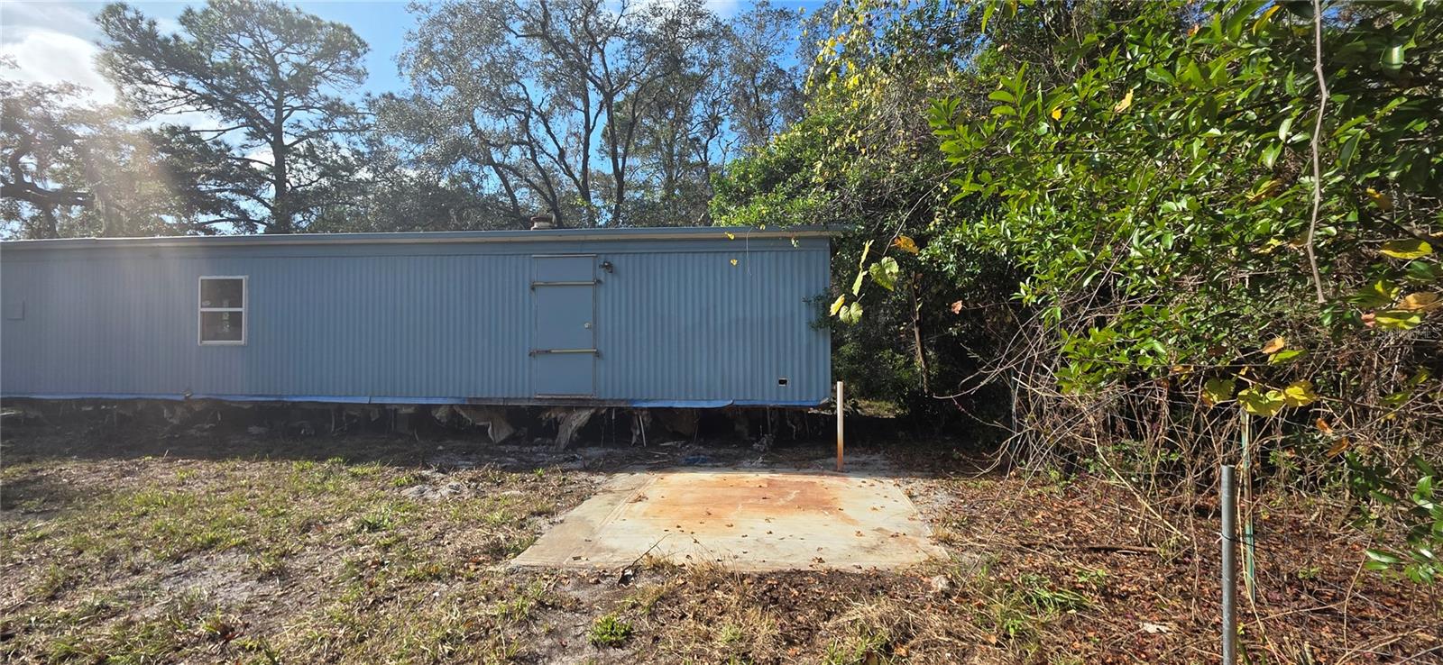 Image 20 of 38 For 27721 Nancy Avenue