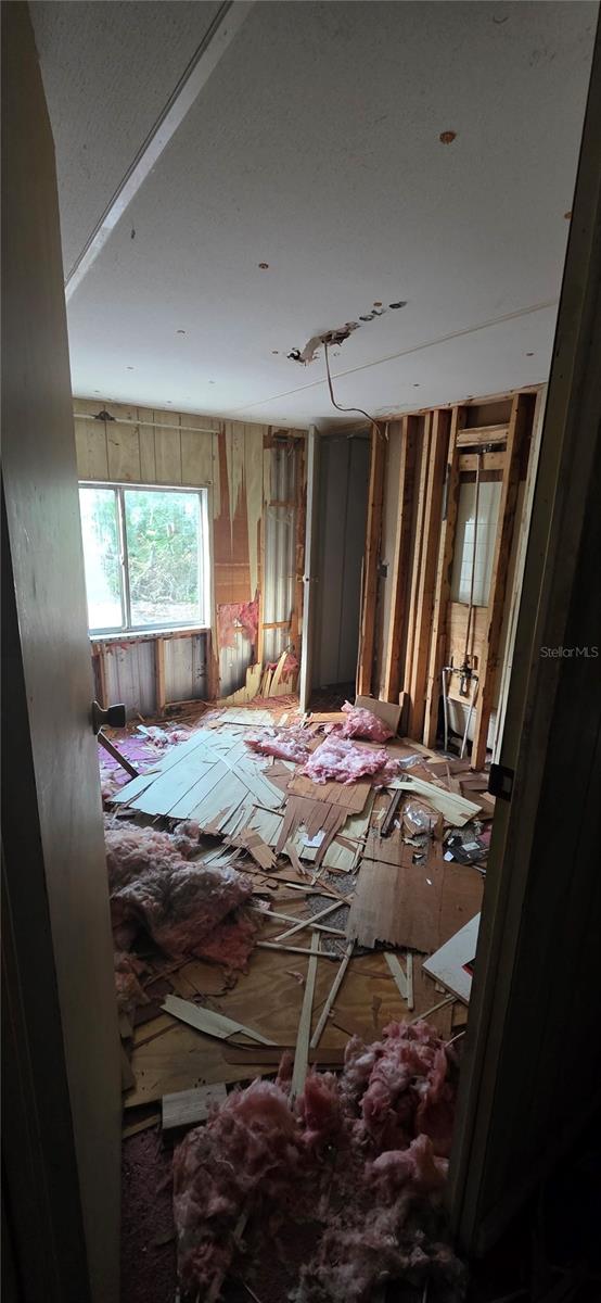 Image 33 of 38 For 27721 Nancy Avenue