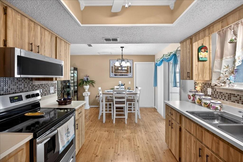 Image 13 of 28 For 10824 90th Terrace