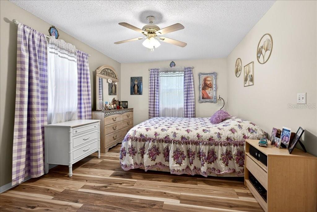 Image 16 of 28 For 10824 90th Terrace