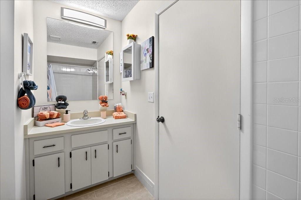 Image 18 of 28 For 10824 90th Terrace