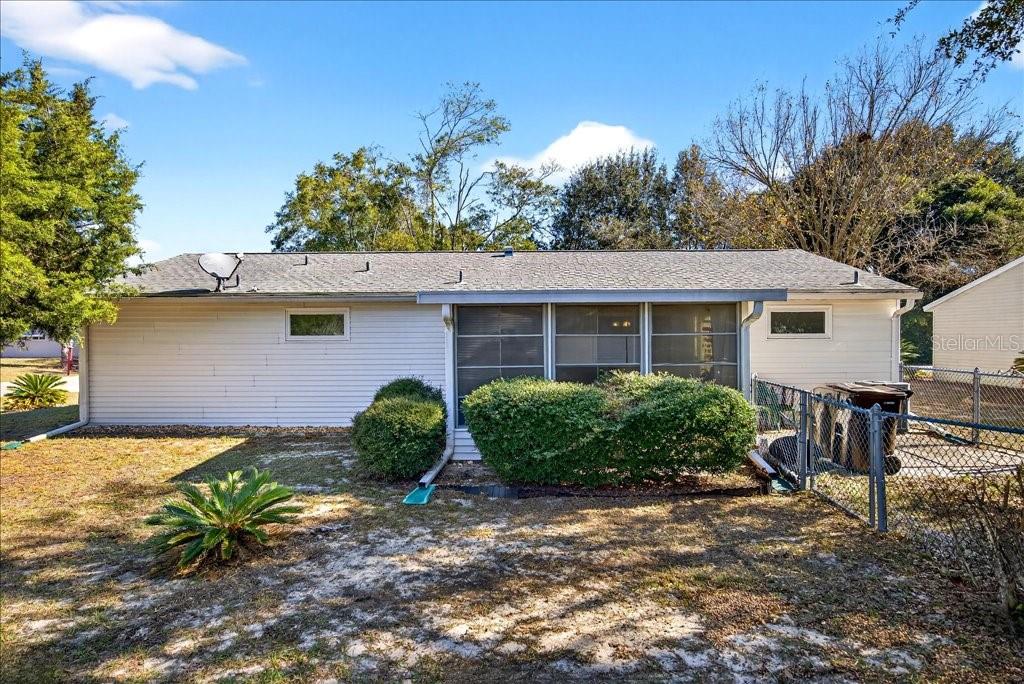 Image 26 of 28 For 10824 90th Terrace