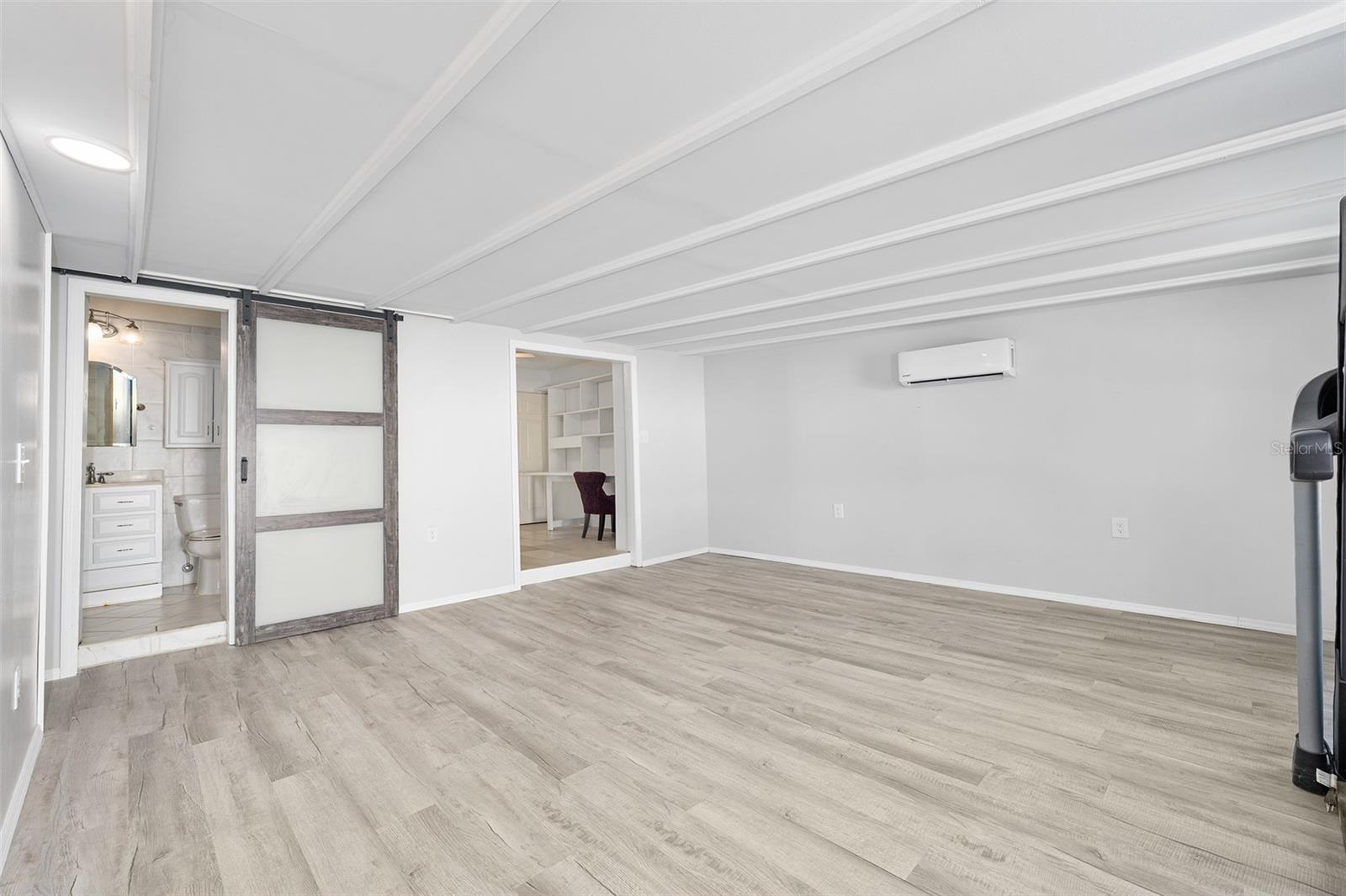 Image 15 of 43 For 235 Greenwood Avenue