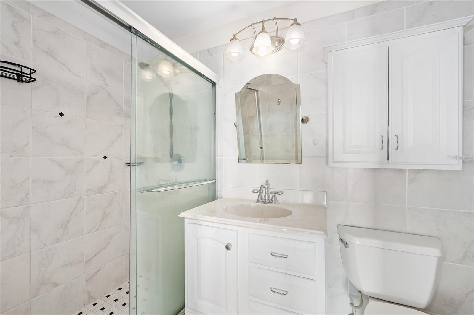 Image 18 of 43 For 235 Greenwood Avenue