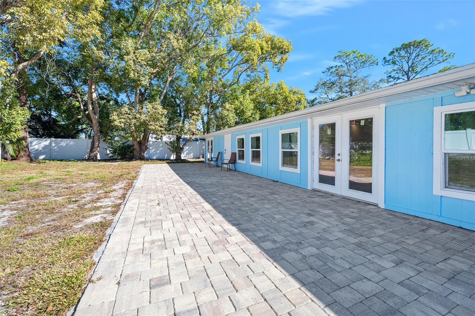 Image 25 of 43 For 235 Greenwood Avenue