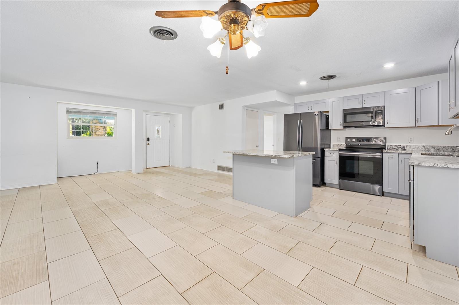 Image 30 of 43 For 235 Greenwood Avenue