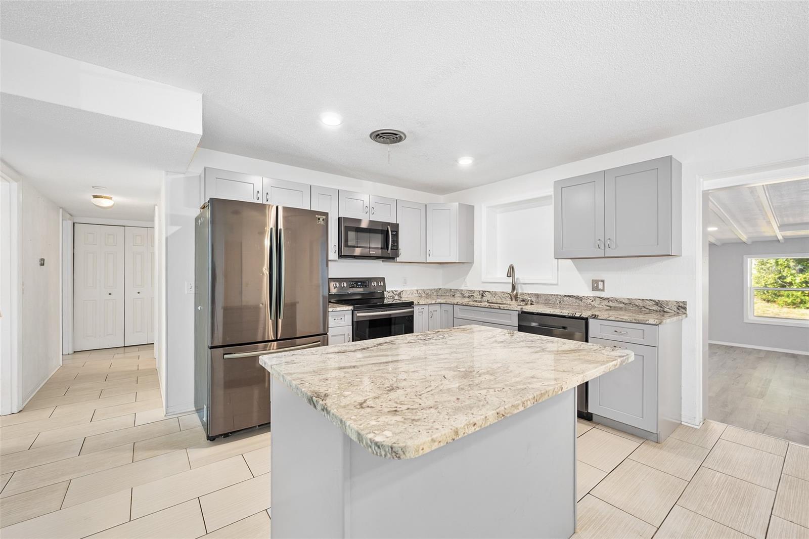 Image 7 of 43 For 235 Greenwood Avenue