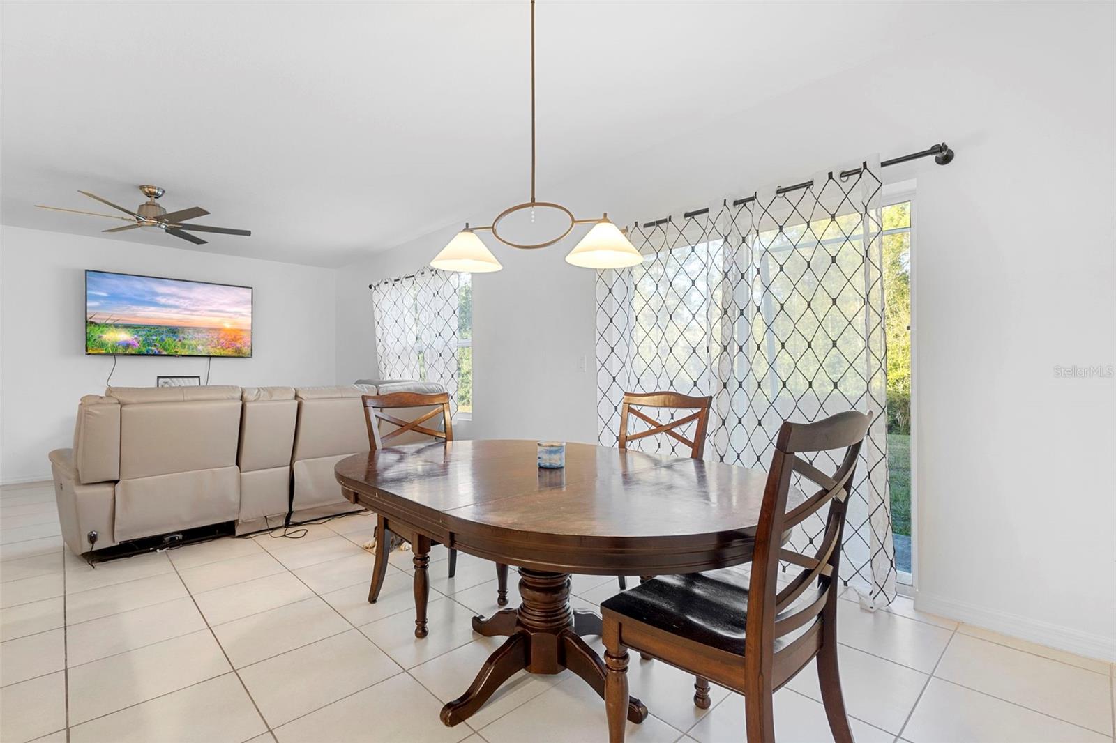 Image 10 of 30 For 219 Meghan Circle