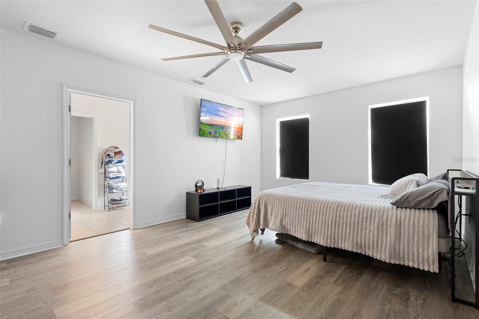 Image 19 of 30 For 219 Meghan Circle