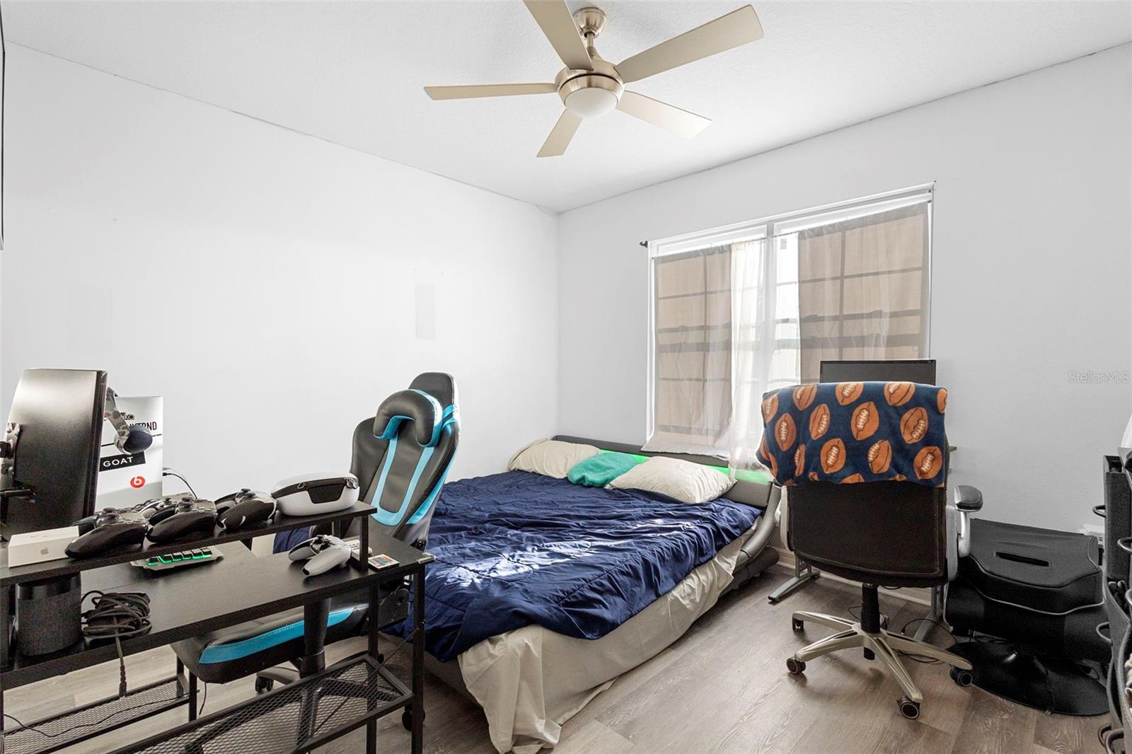 Image 23 of 30 For 219 Meghan Circle