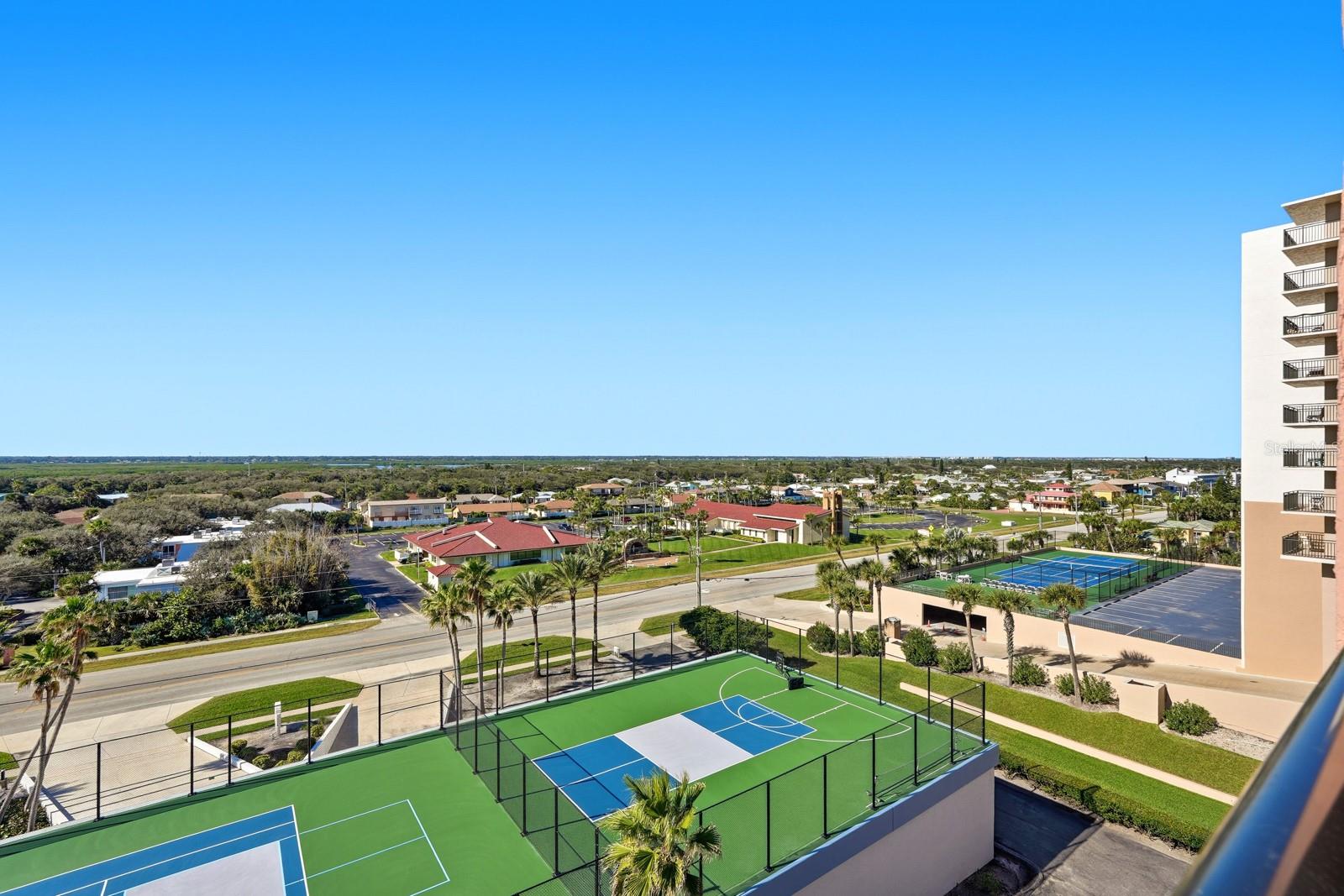 Image 36 of 45 For 4141 Atlantic Avenue 805