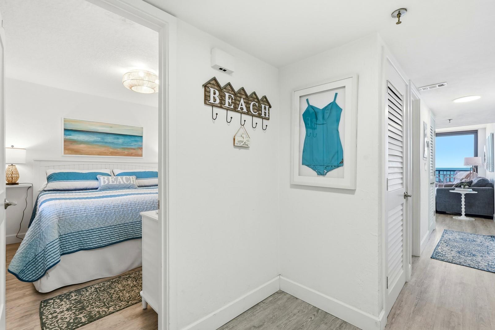 Image 6 of 45 For 4141 Atlantic Avenue 805