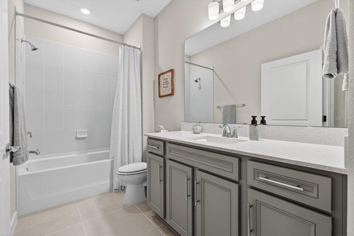 Image 13 of 51 For 2004 Canopy Terrace Boulevard