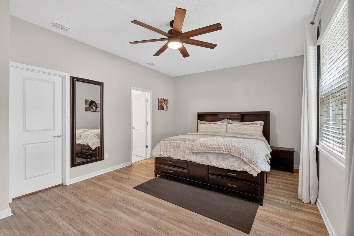 Image 23 of 51 For 2004 Canopy Terrace Boulevard