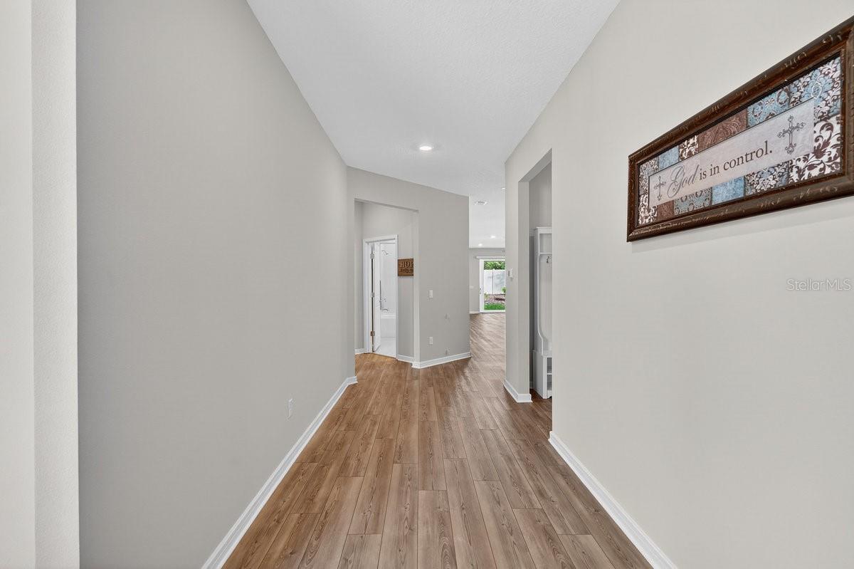 Image 4 of 51 For 2004 Canopy Terrace Boulevard