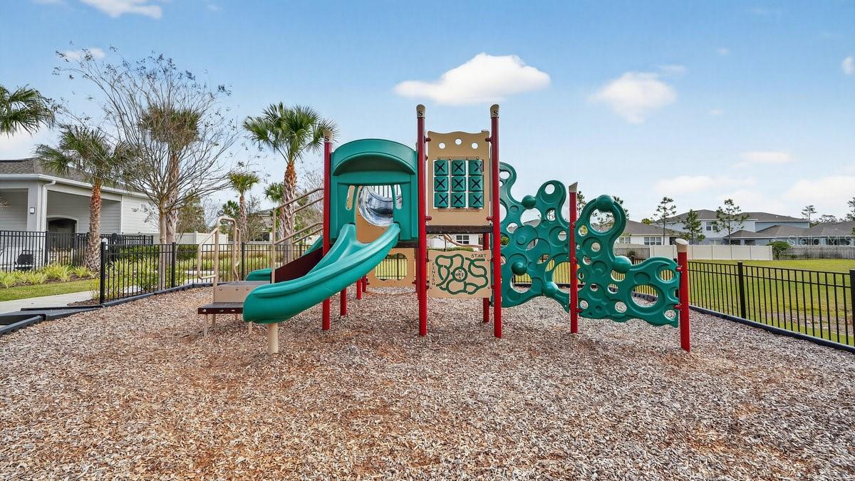 Image 44 of 51 For 2004 Canopy Terrace Boulevard