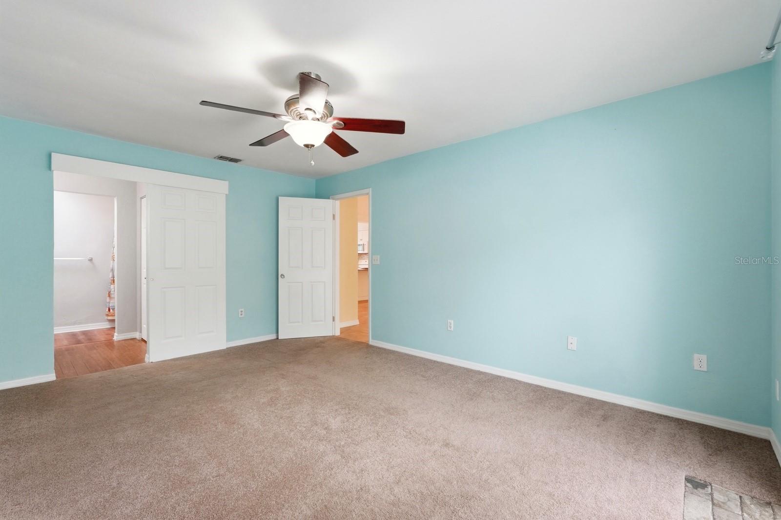 Image 19 of 46 For 120 Oak Lane