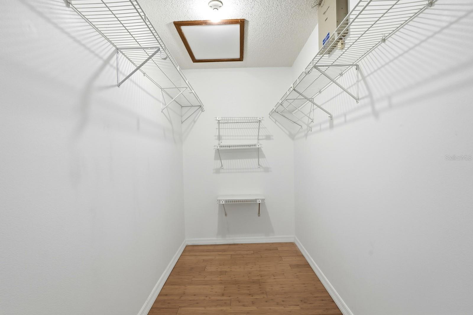 Image 23 of 46 For 120 Oak Lane