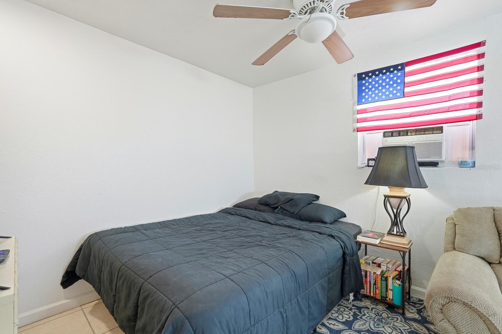 Image 26 of 64 For 715 Harvey Avenue