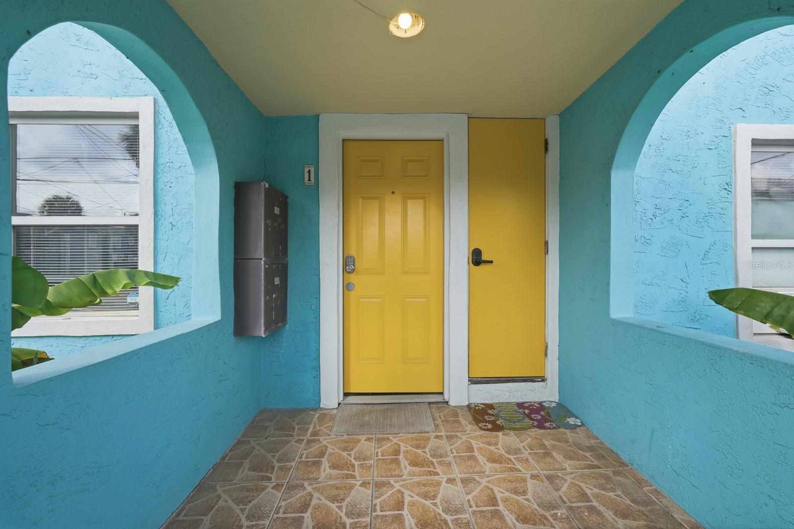 Image 4 of 64 For 715 Harvey Avenue