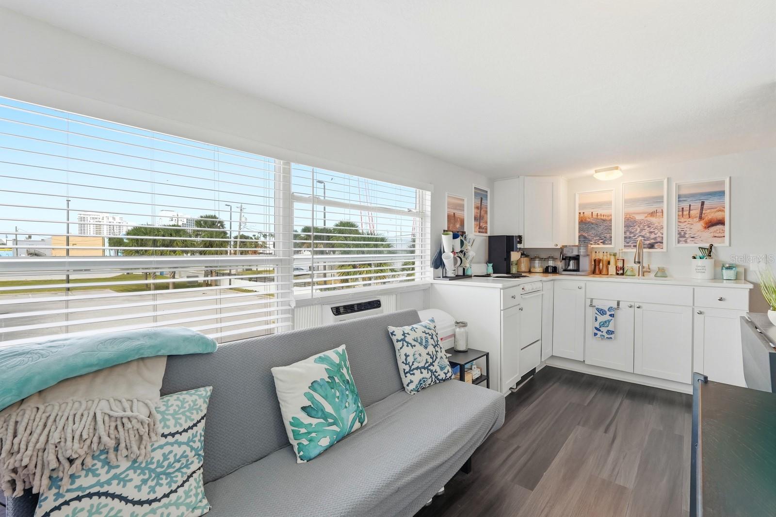 Image 40 of 64 For 715 Harvey Avenue