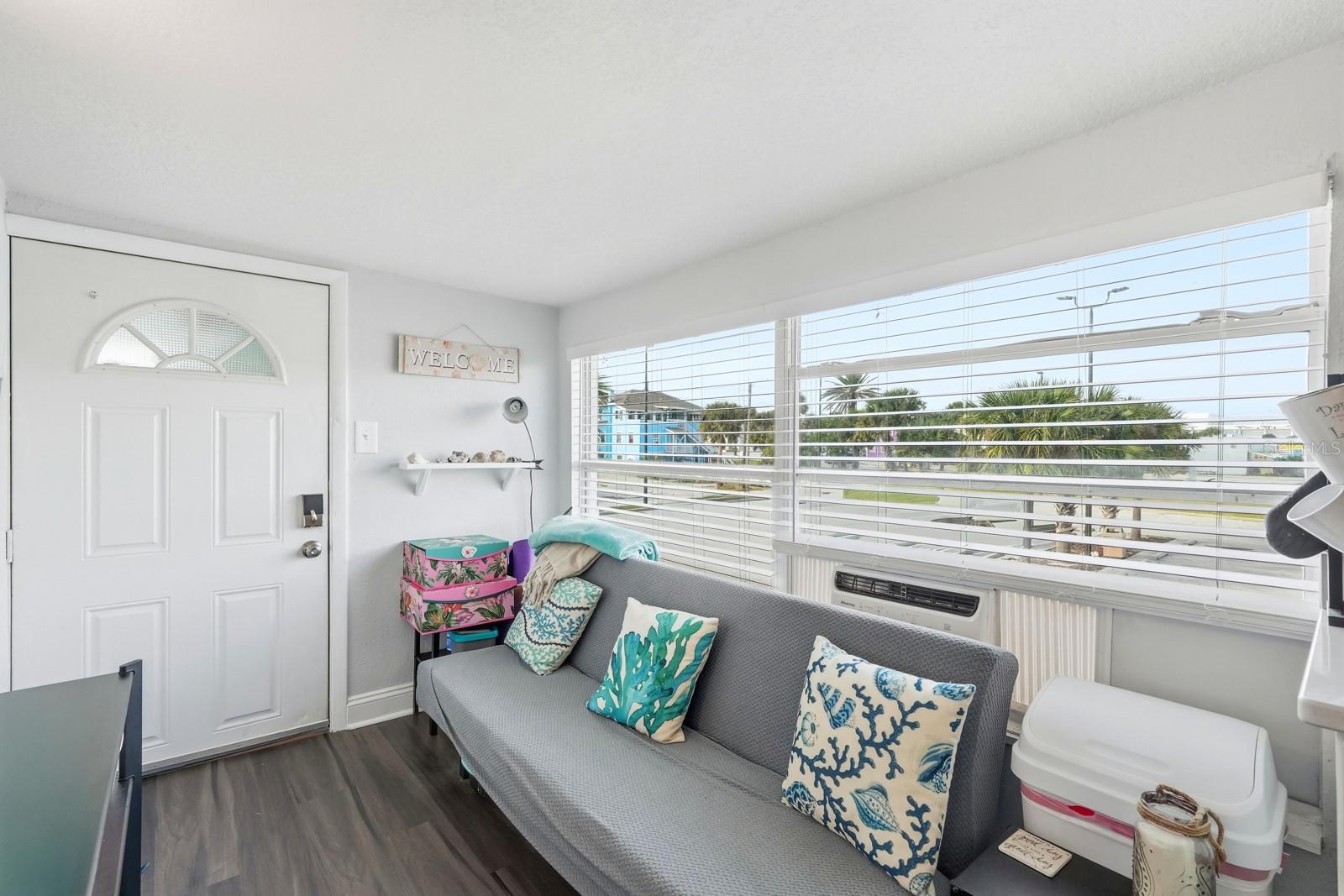 Image 41 of 64 For 715 Harvey Avenue