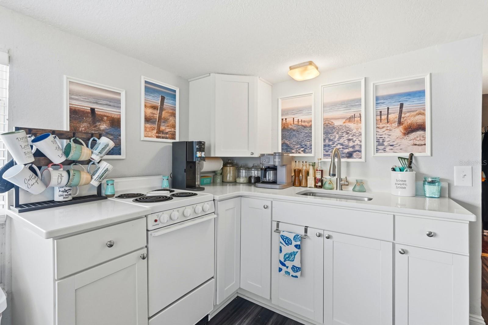 Image 42 of 64 For 715 Harvey Avenue