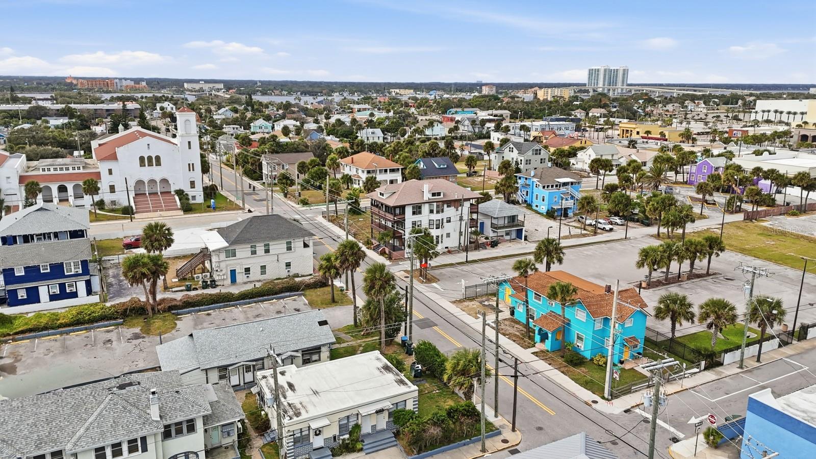 Image 48 of 64 For 715 Harvey Avenue