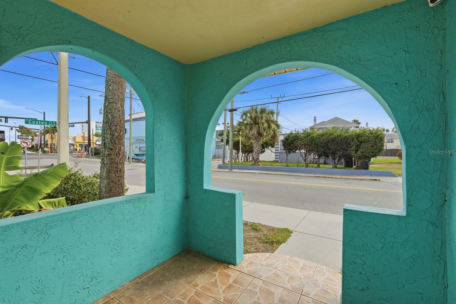 Image 6 of 64 For 715 Harvey Avenue