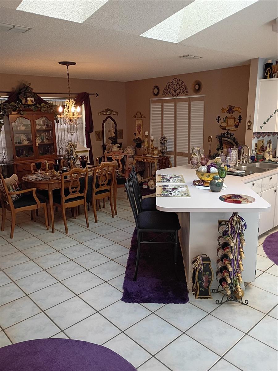 Image 21 of 25 For 564 Central Avenue