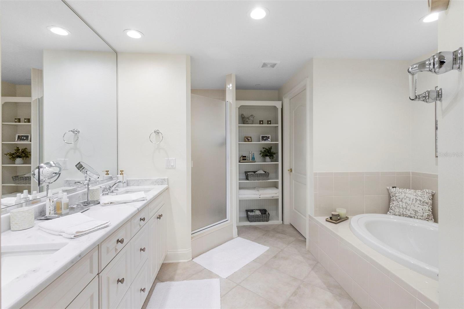 Image 26 of 44 For 265 Minorca Beach Way 704